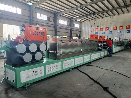 Últimos blogs da empresa sobre Máquina para fabricar cintas PET funcionando com sucesso na fábrica do cliente | YongxingZhanxing