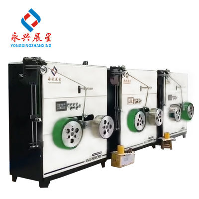 Bom preço 3.5T Máquina de extrusão de tiras de PET de parafuso único com potência e potência de resfriamento de 3 kW on-line